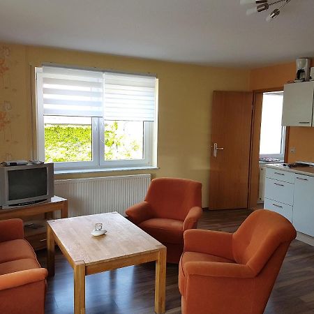 Monteurwohnungen Goeb - Nicht Fuer Urlaubsgaeste Geisa Extérieur photo