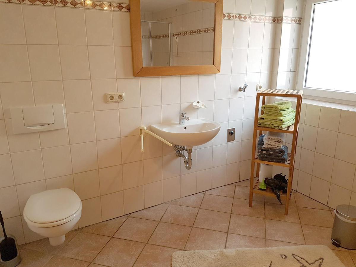Monteurwohnungen Goeb - Nicht Fuer Urlaubsgaeste Geisa Extérieur photo