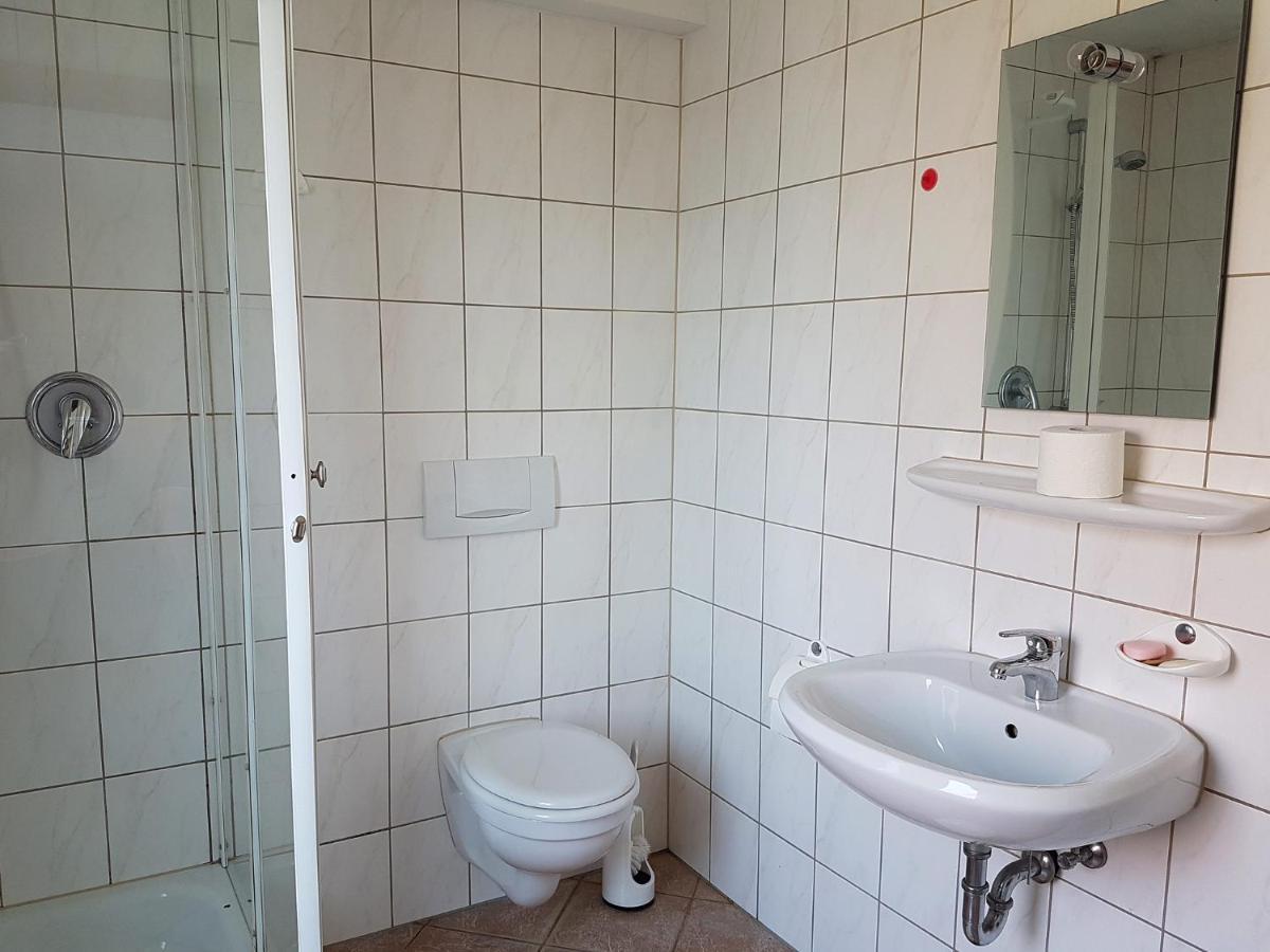 Monteurwohnungen Goeb - Nicht Fuer Urlaubsgaeste Geisa Extérieur photo