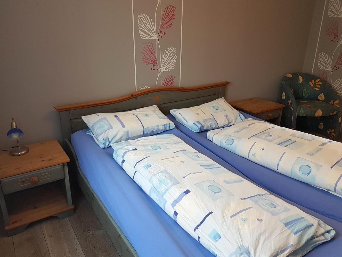 Monteurwohnungen Goeb - Nicht Fuer Urlaubsgaeste Geisa Extérieur photo