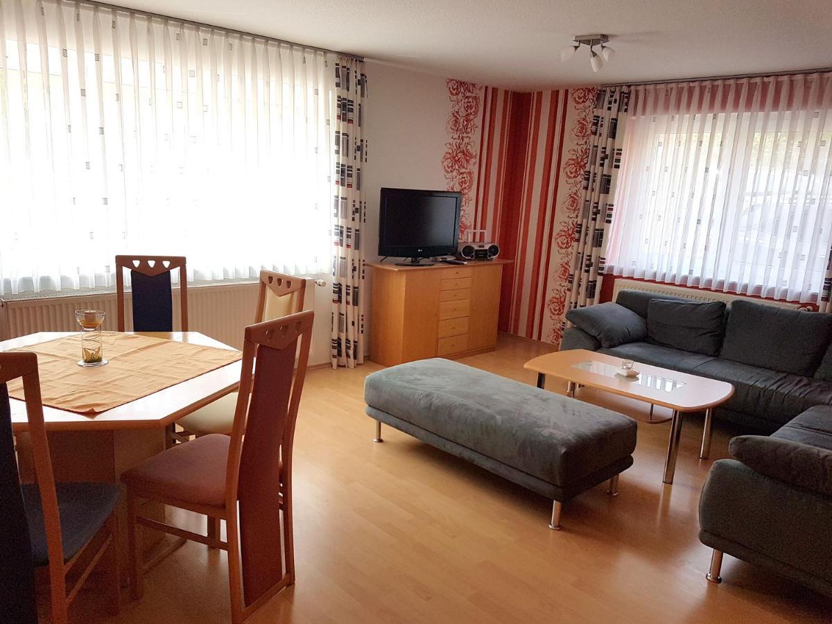 Monteurwohnungen Goeb - Nicht Fuer Urlaubsgaeste Geisa Extérieur photo